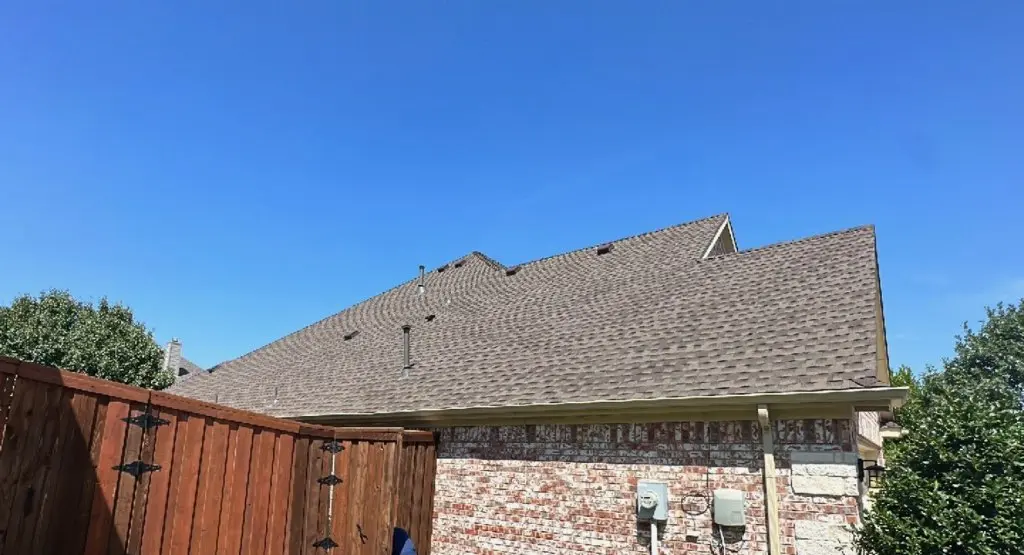 Completed roof replacement project in Robinson